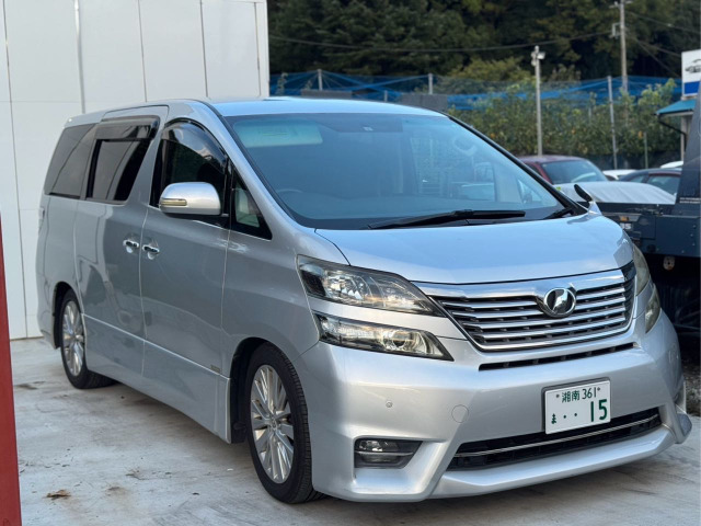 トヨタ ヴェルファイア 