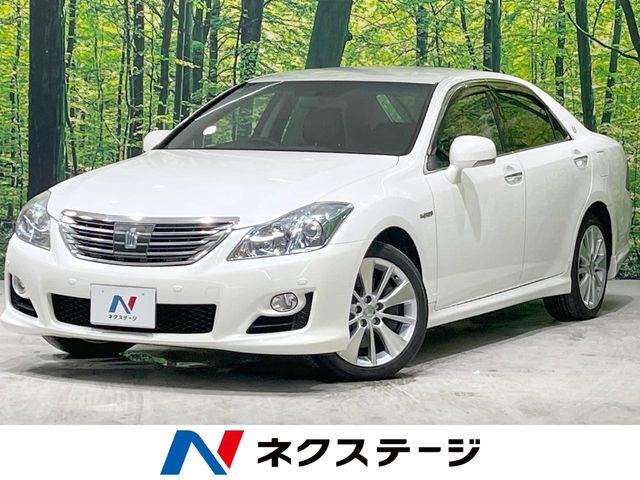 トヨタ クラウンハイブリッド 