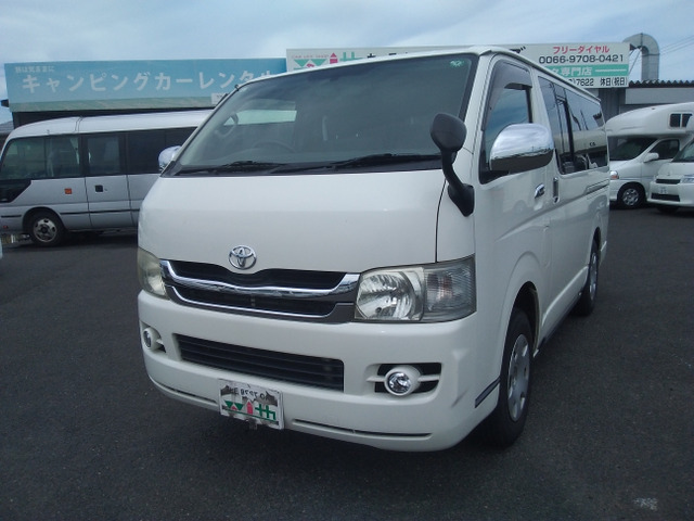 トヨタ ハイエースバン 