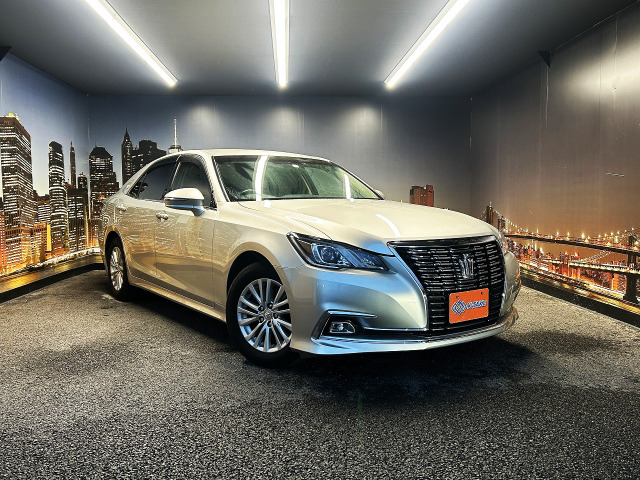 トヨタ クラウン 