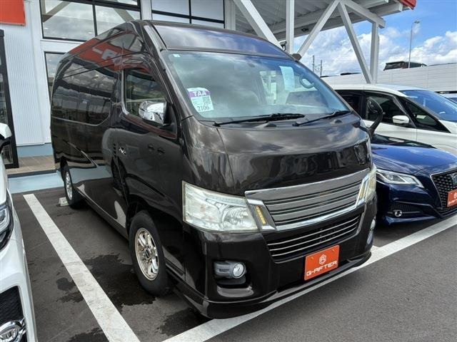 日産 NV350キャラバンワゴン 
