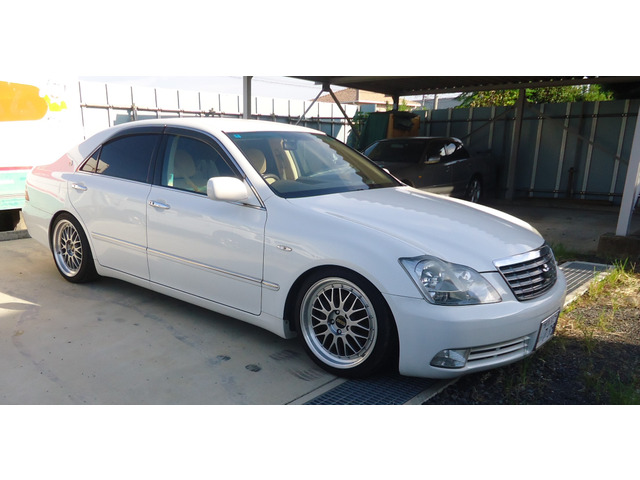 トヨタ クラウン 