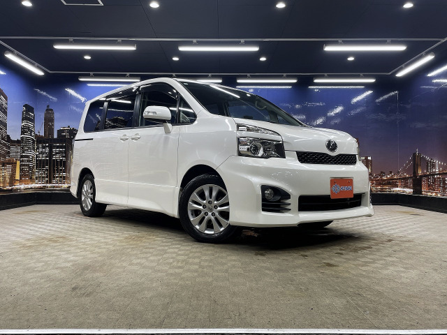 トヨタ ヴォクシー 