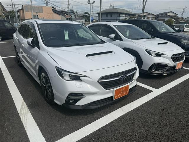スバル レヴォーグ 