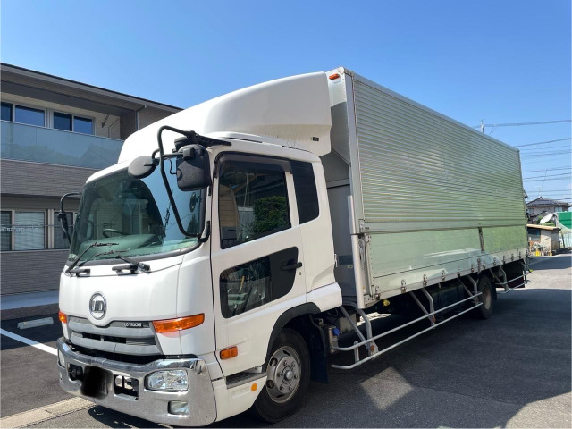 UDトラックス コンドル 