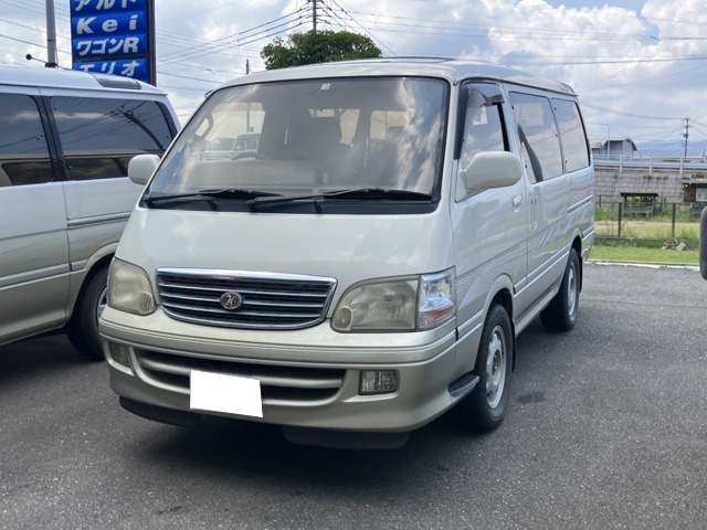 トヨタ ハイエース 