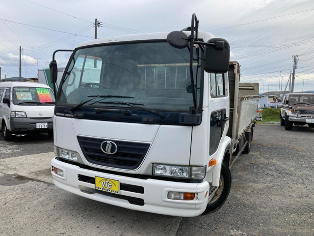 UDトラックス コンドル 