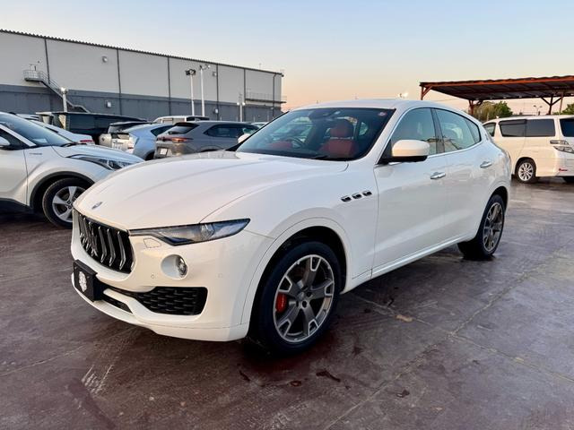 マセラティ レヴァンテ 