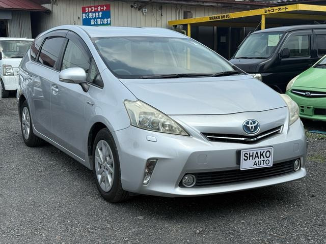 トヨタ プリウスα 