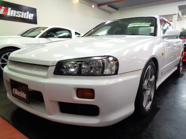 日産 スカイライン 