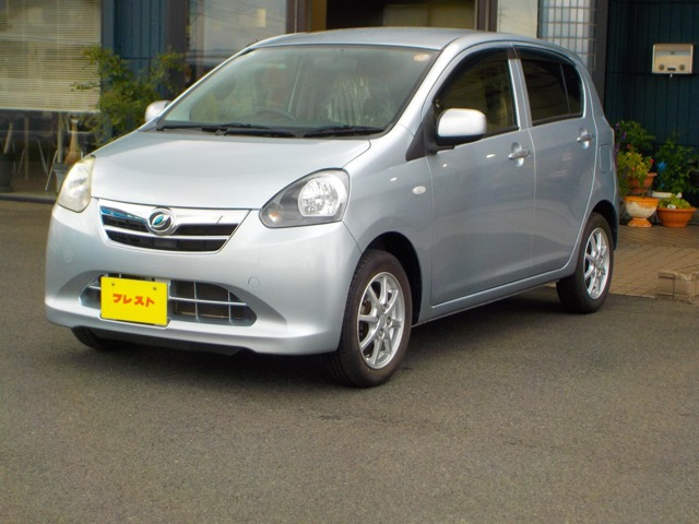 ダイハツ ミライース 