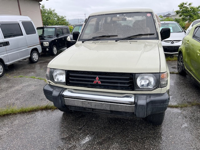 三菱 パジェロ 