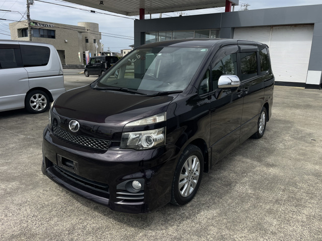 トヨタ ヴォクシー 