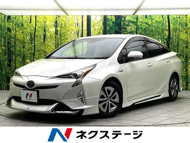 トヨタ プリウス 