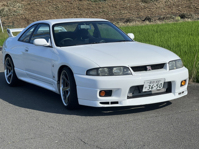日産 スカイラインGT-R 