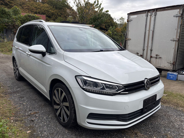 フォルクスワーゲン ゴルフトゥーラン 