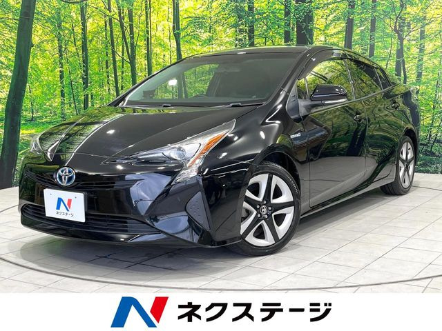 トヨタ プリウス 