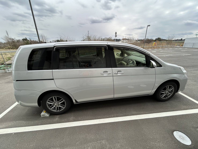 トヨタ アイシス 