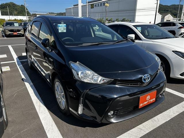 トヨタ プリウスα 