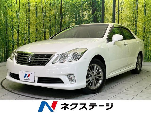 トヨタ クラウン 