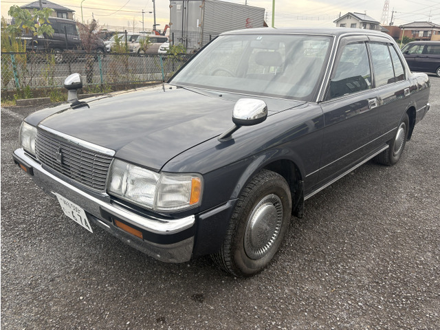 トヨタ クラウンセダン 