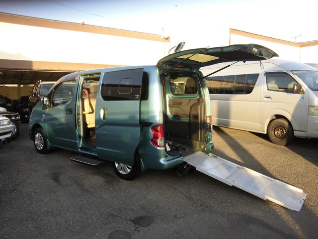 日産 NV200バネット 