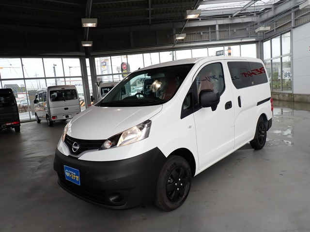 日産 NV200バネットバン 