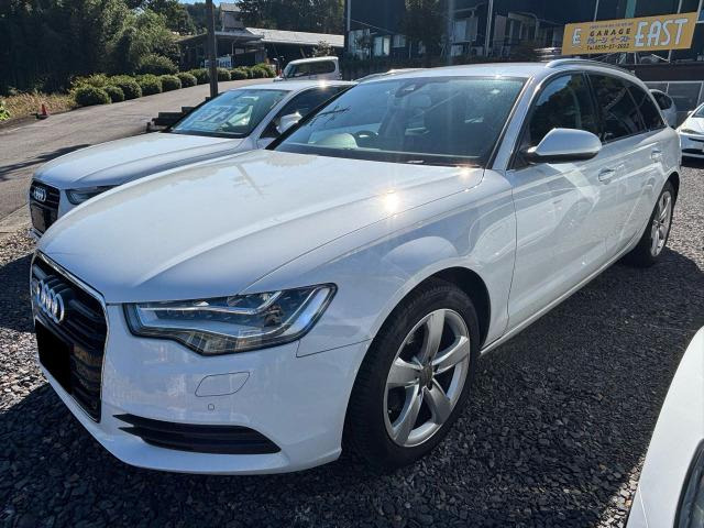 アウディ A6アバント 