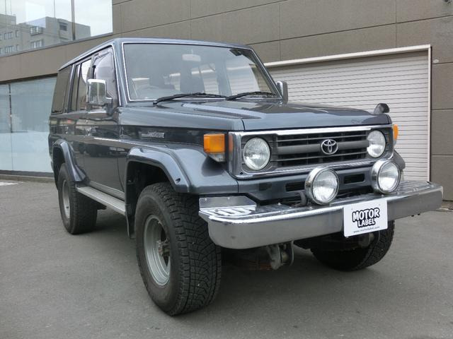 トヨタ ランドクルーザー70 