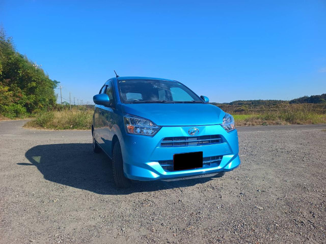 ダイハツ ミライース 