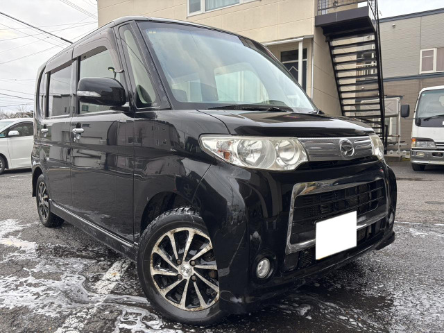 ダイハツ タントカスタム 