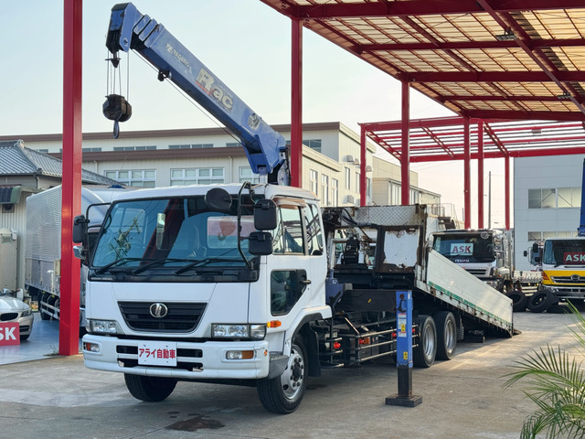 UDトラックス コンドル 