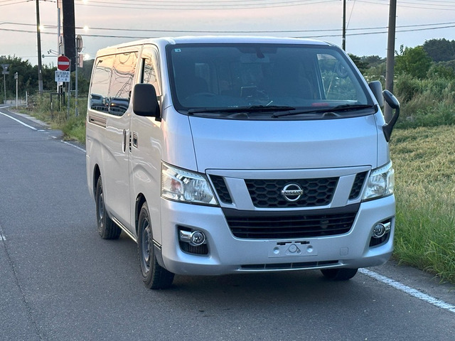日産 NV350キャラバン 