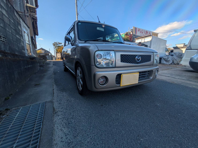 マツダ スピアーノ 