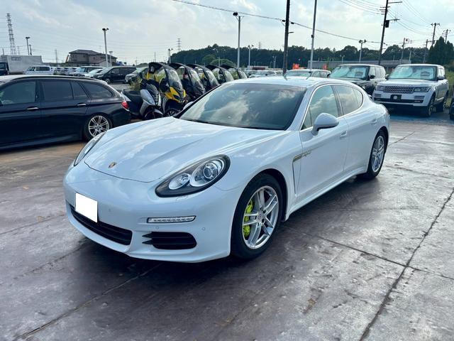 ポルシェ パナメーラ 