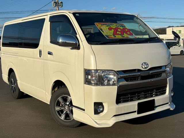 トヨタ レジアスエース 