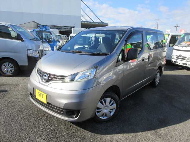 日産 NV200バネットバン 