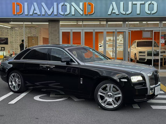 ロールスロイス ゴースト 