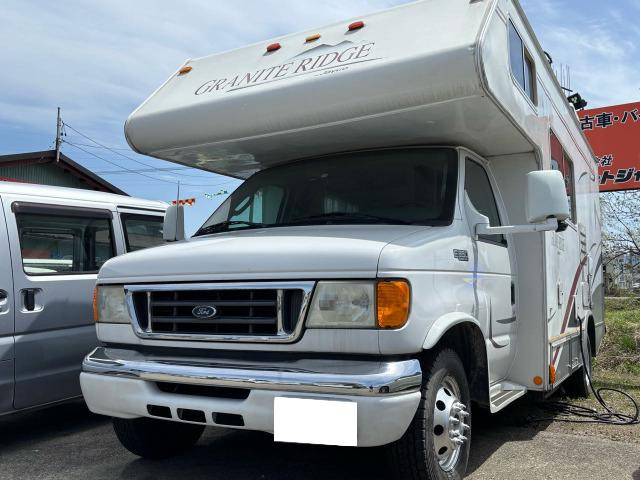 フォード E-350 