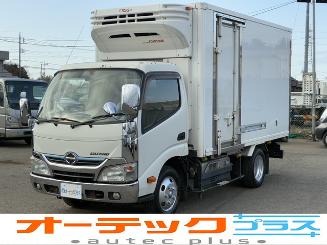 日野 デュトロハイブリッド 