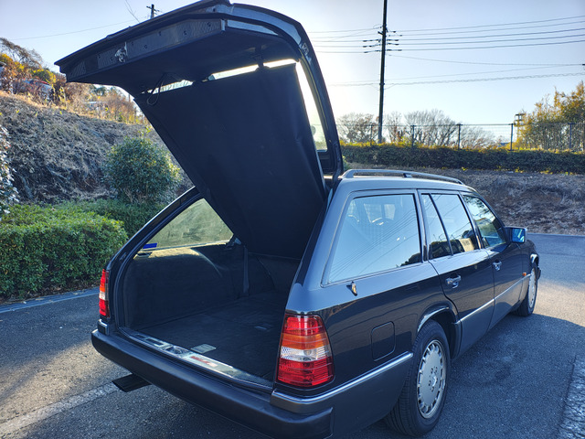 メルセデス・ベンツ ミディアムクラスワゴン 