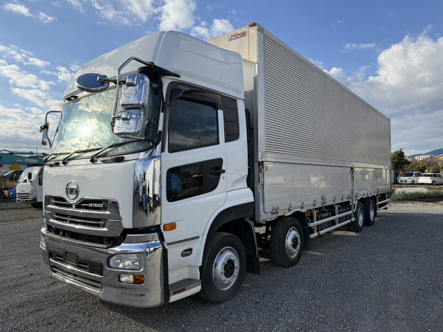 UDトラックス クオン 