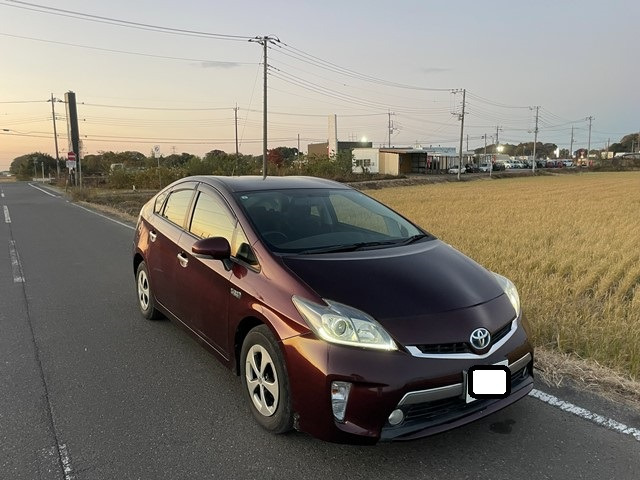 トヨタ プリウスPHV 
