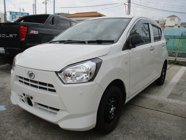 ダイハツ ミライース 