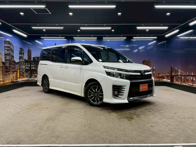 トヨタ ヴォクシー 