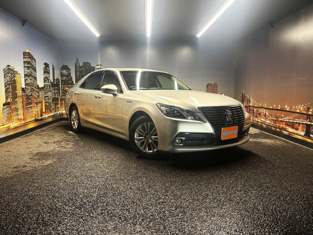 トヨタ クラウン 