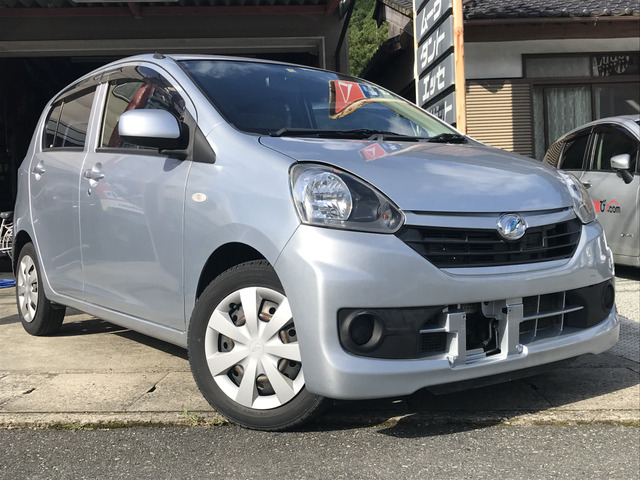 ダイハツ ミライース 