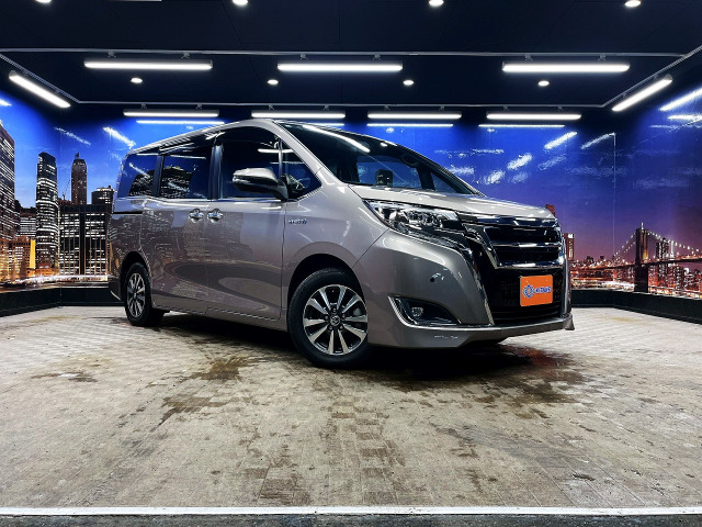 トヨタ エスクァイアハイブリッド 