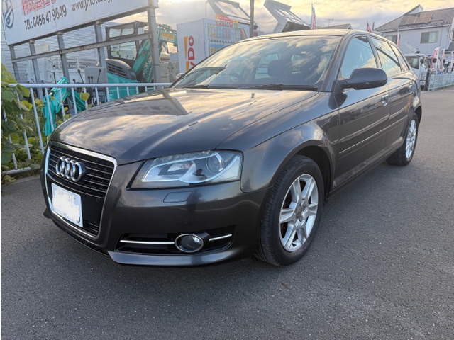 アウディ A3スポーツバック 