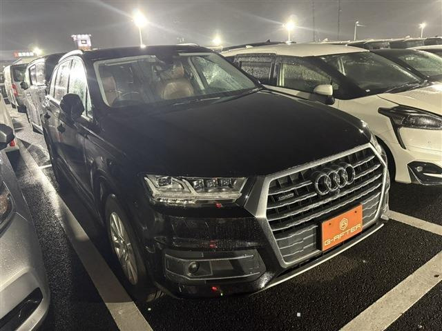 アウディ Q7 